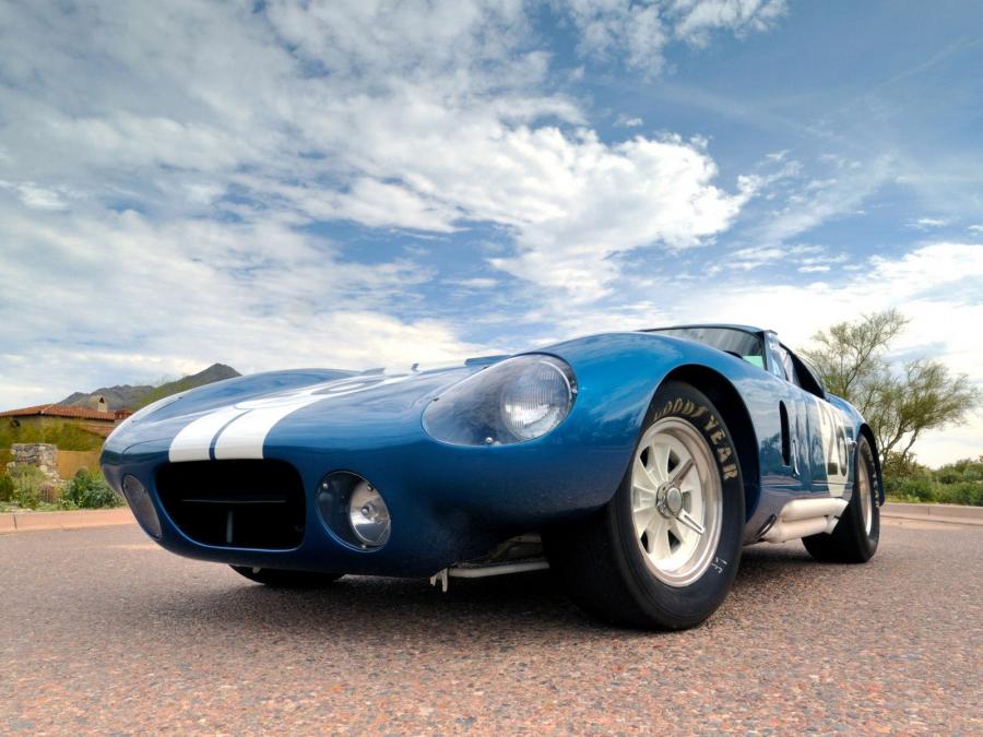  Shelby Cobra Daytona Coupe 1964 года  (фото 16 из 19)